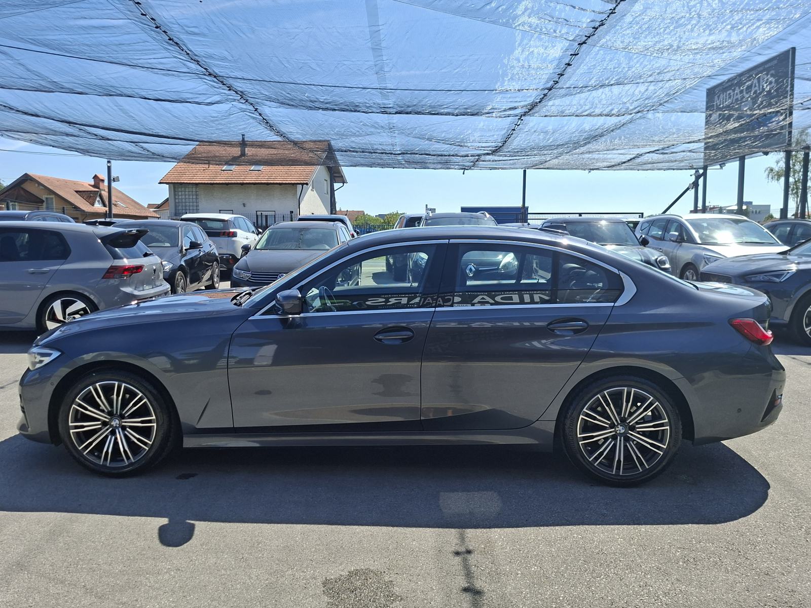 BMW serija 3 318d-AUTOMATIC-KAMERA-VIRTUAL-ALU 18-PDV-REG 1GOD, fotografija 3