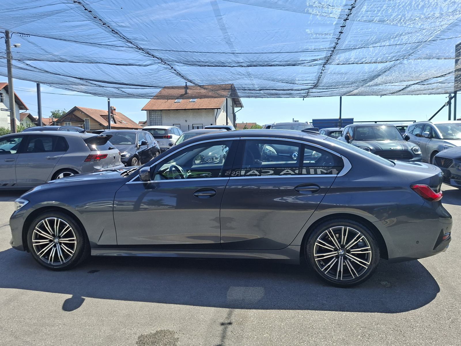 BMW serija 3 318d-AUTOMATIC-KAMERA-VIRTUAL-ALU 18-PDV-REG 1GOD, fotografija 13