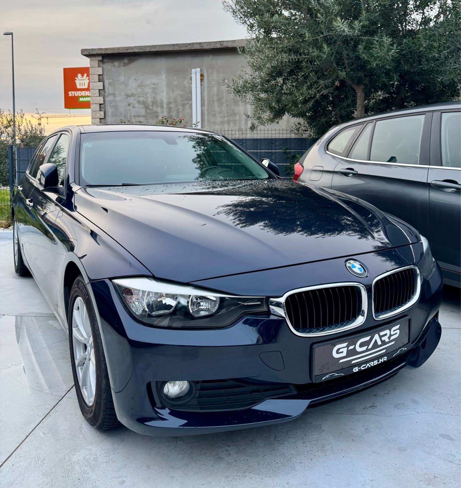 BMW serija 3 318d AUTOMATIK—2015.g—VELIKI SERVIS—REG.GOD.DANA—NAVI—PDC, fotografija 3