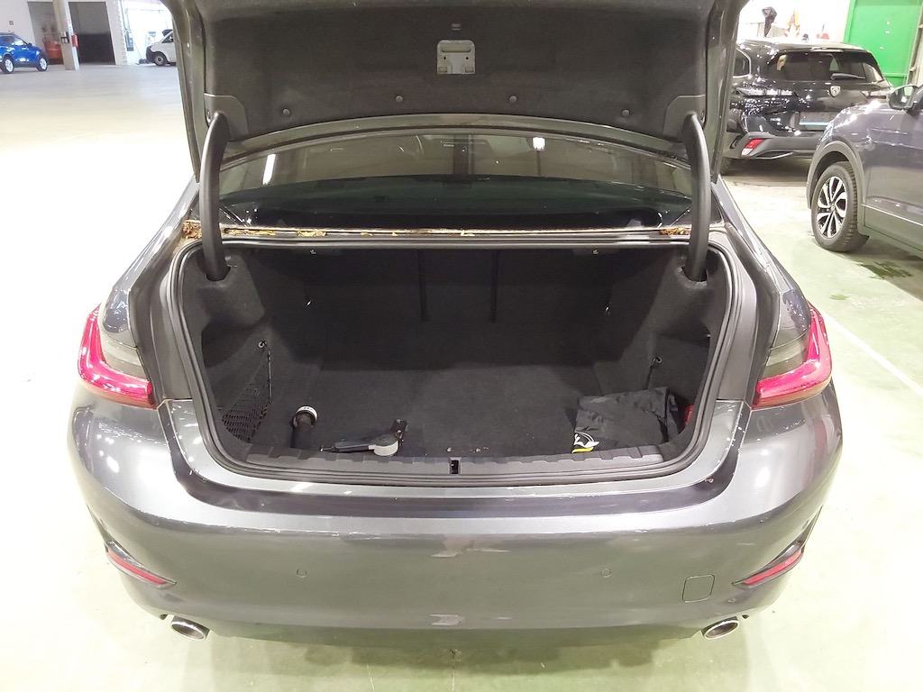 BMW SERIJA 3 318D, AUTOMATIK,FULL LED,NAVI,AMBI,GR.SJED,JAMSTVO!, fotografija 4