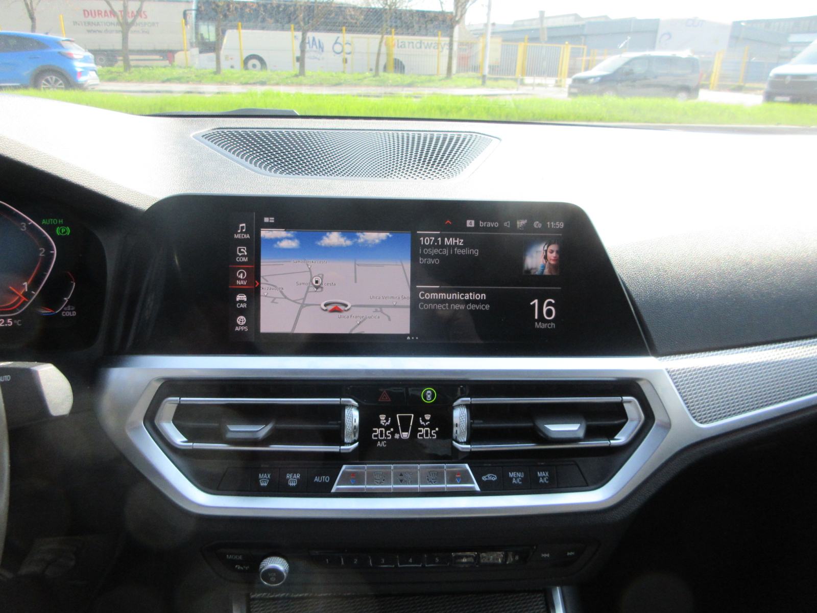 BMW serija 3 318d,Automatik,M-Paket,Led,Virtual,Navi,Toop Stanje,., fotografija 11