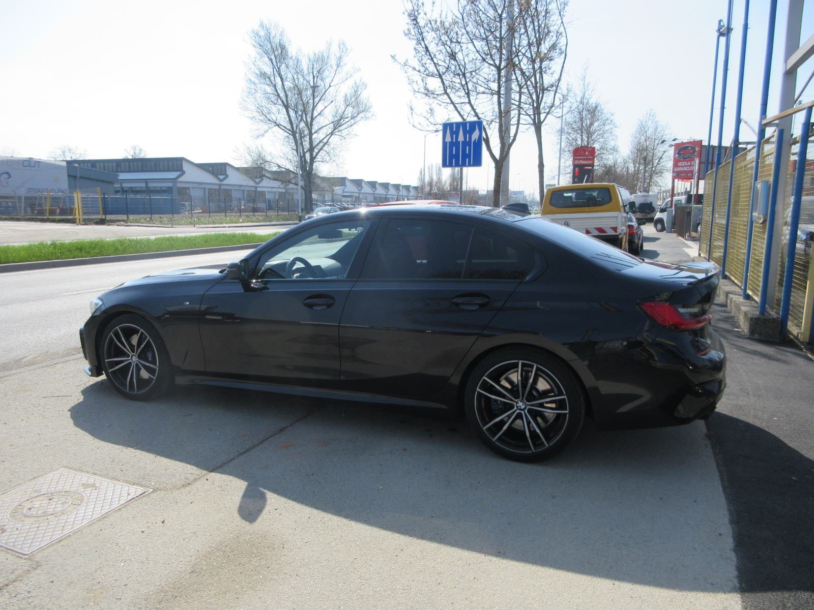 BMW serija 3 318d,Automatik,M-Paket,Led,Virtual,Navi,Toop Stanje,., fotografija 6