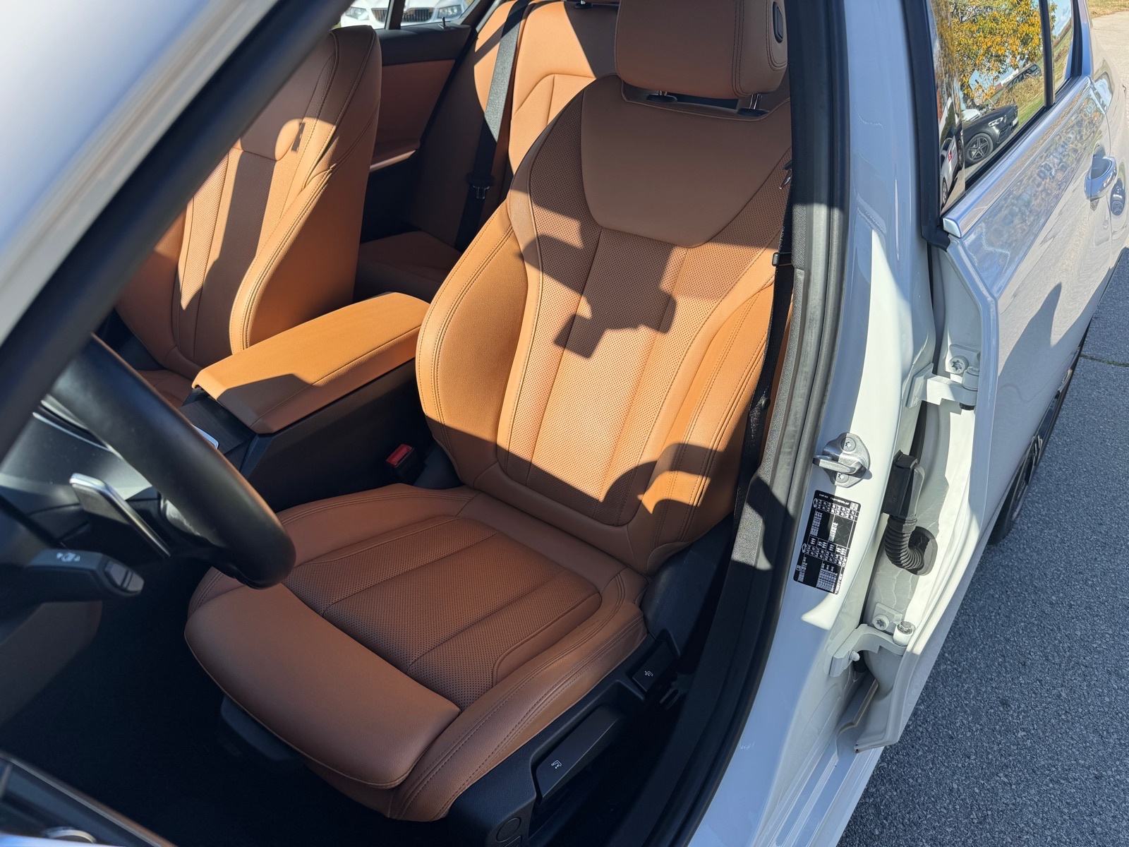 BMW serija 3 318d automatik M-paket, Registriran, fotografija 11
