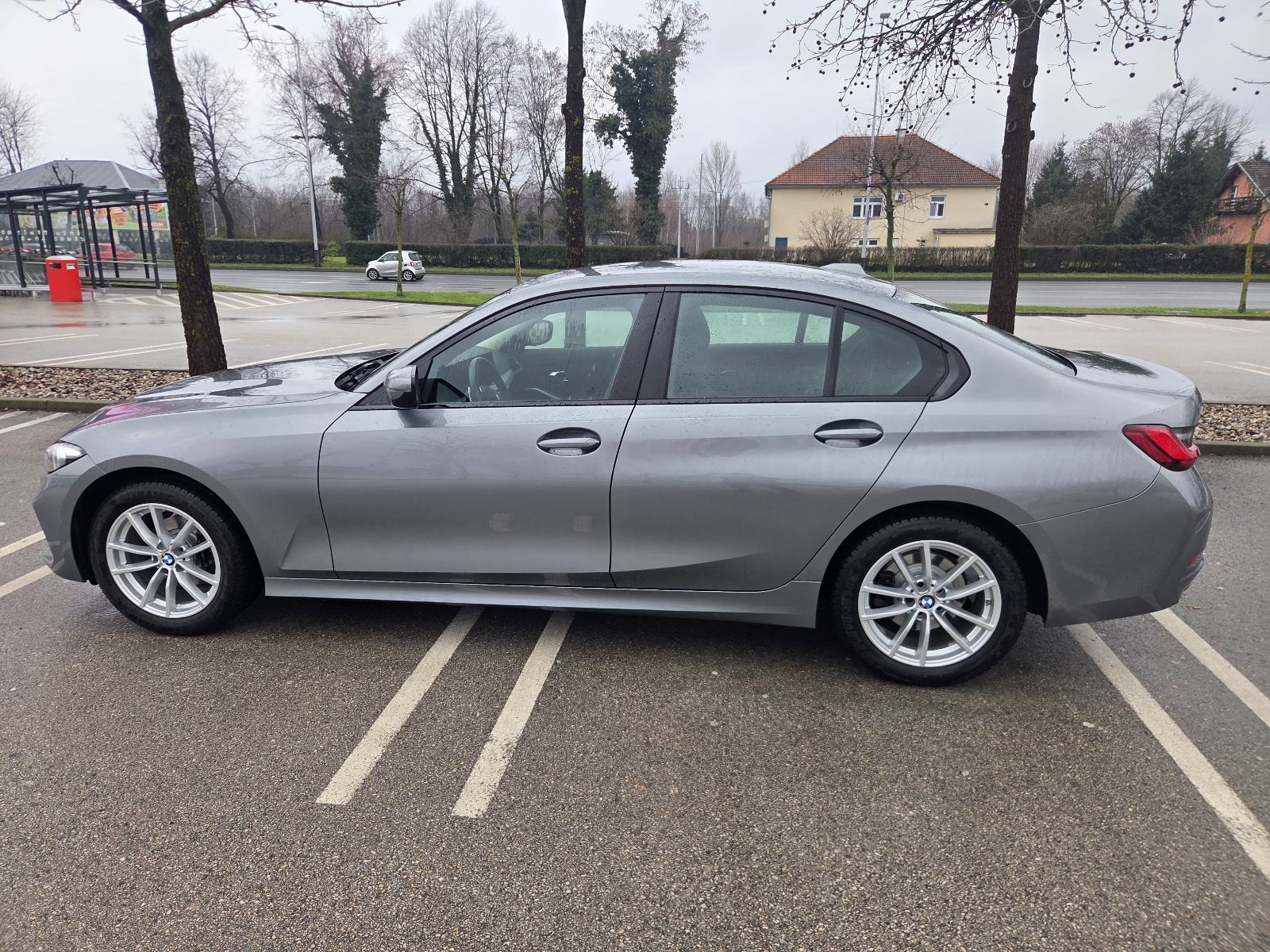 BMW serija 3 318D automatik, fotografija 6