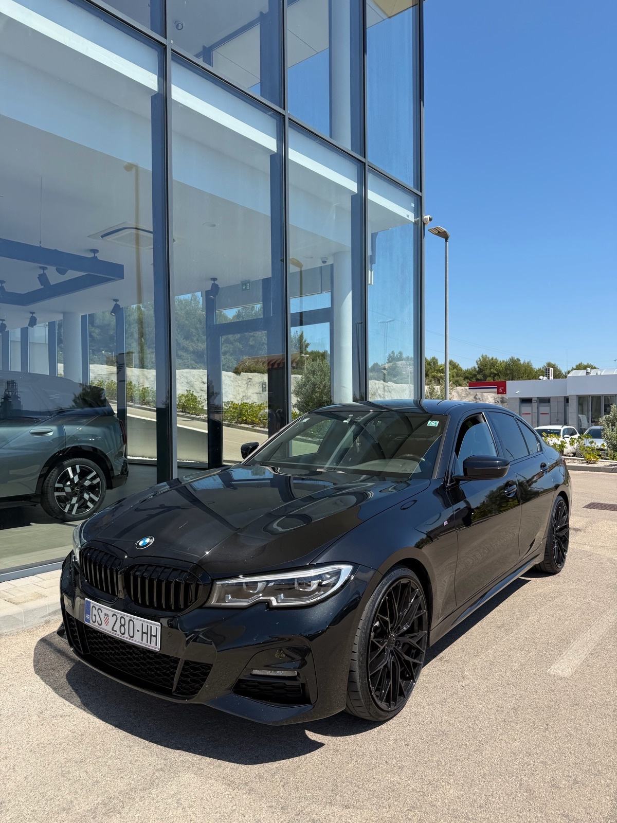 BMW 318d G20 M | HR | AUTOMATIK | LED |, pogled izvana - slika 1