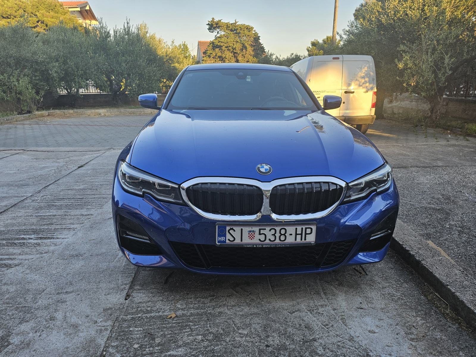 BMW serija 3 318d automatik, fotografija 7