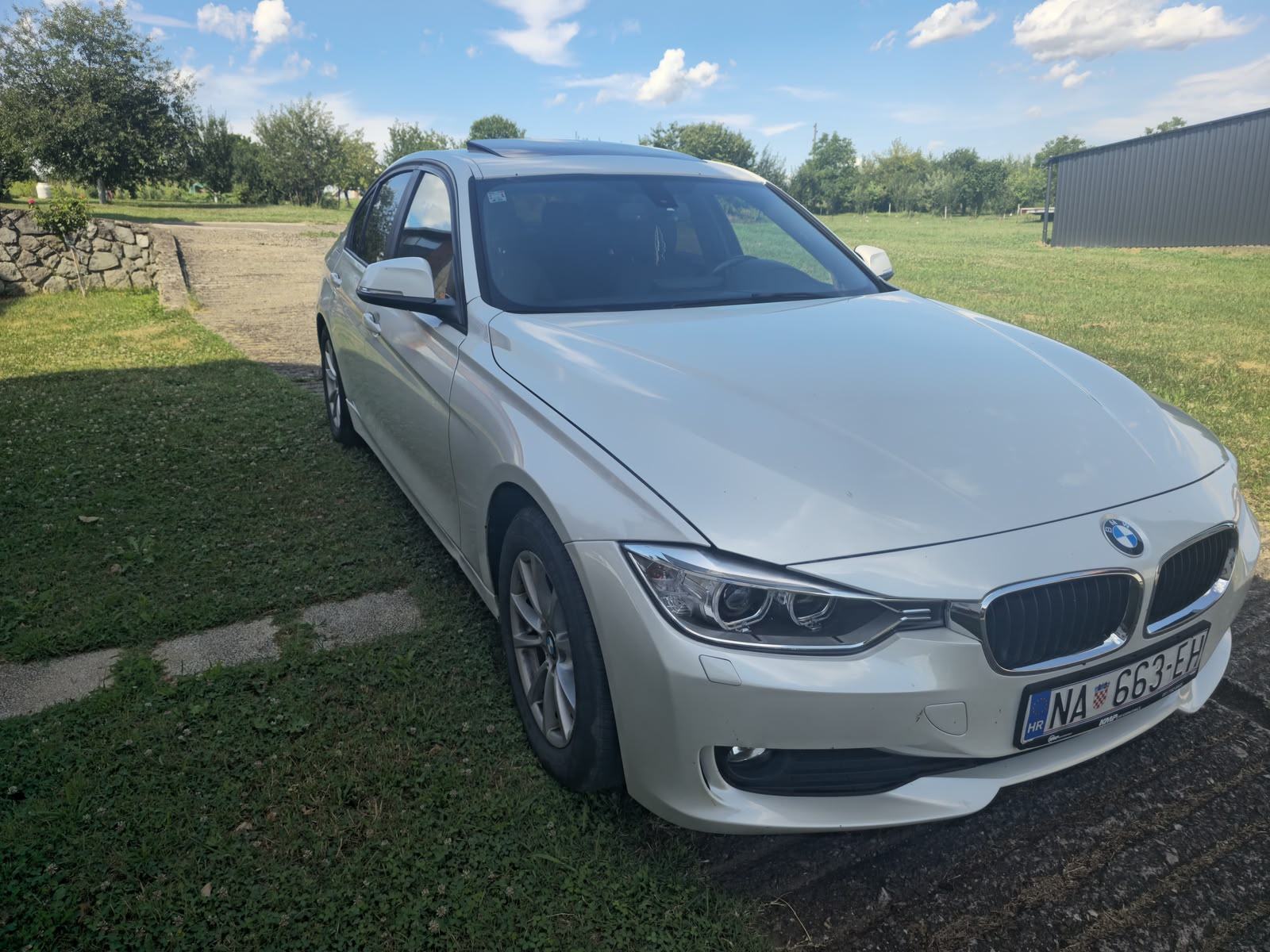 BMW serija 3 318d automatik, fotografija 3