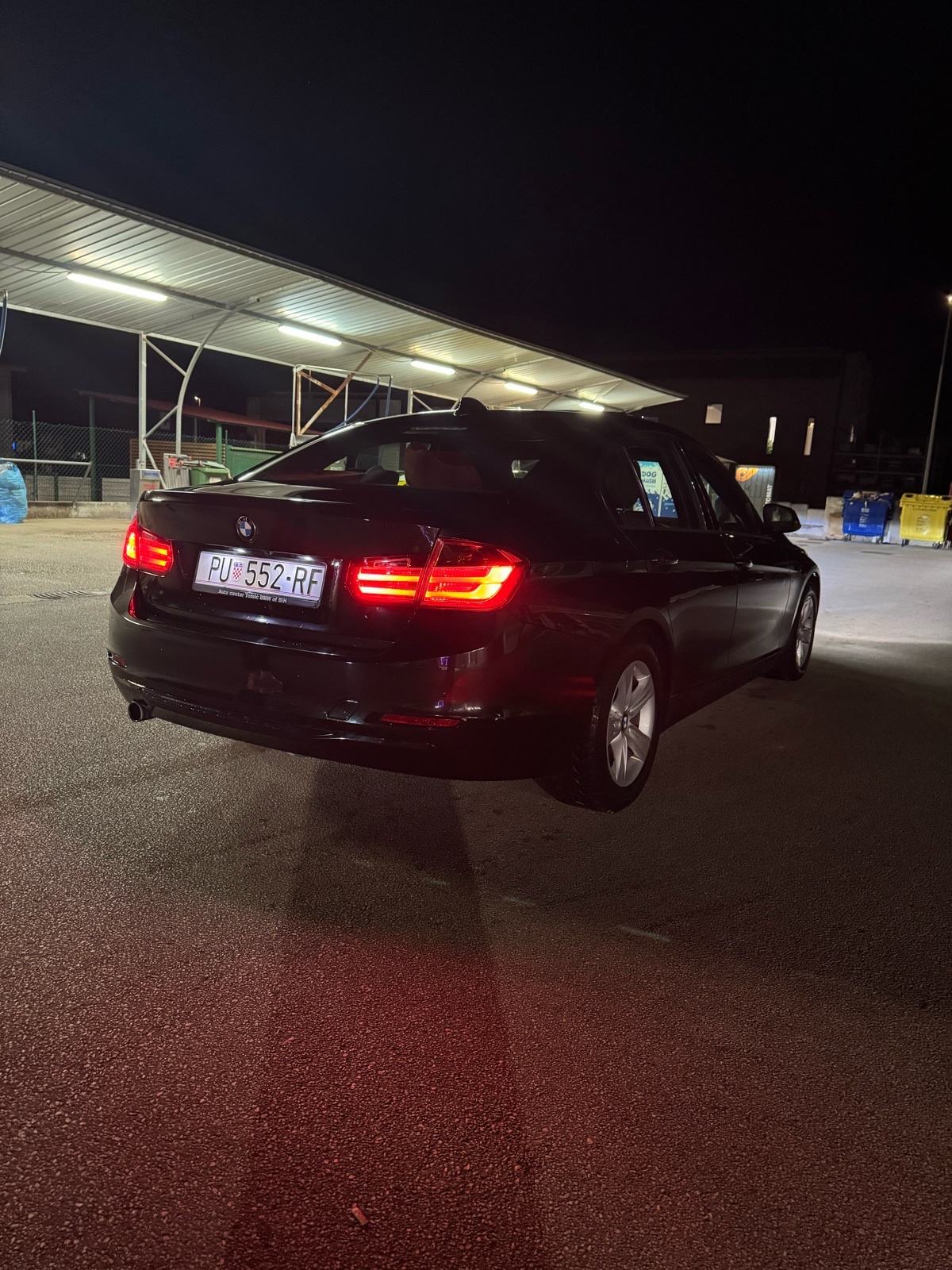 BMW serija 3 318d automatik, fotografija 4