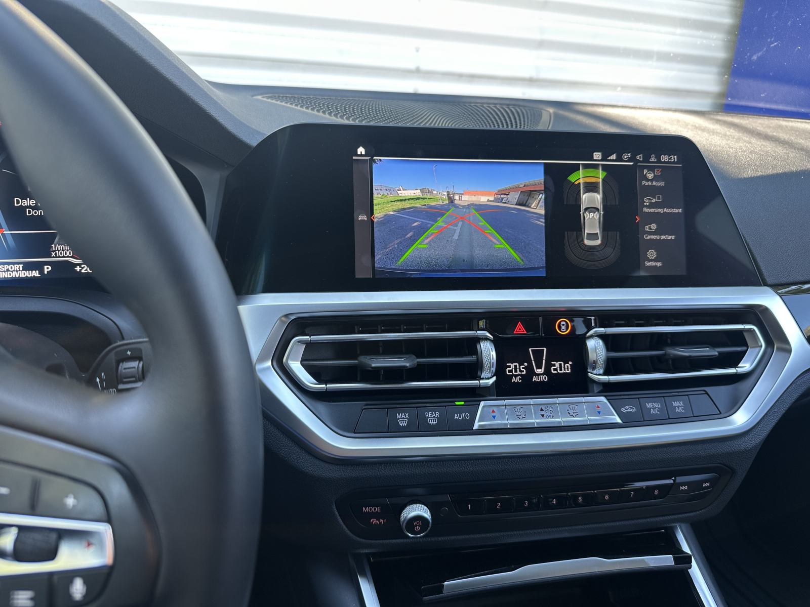 BMW serija 3 318d AUTOMATIK, DIGITALNA SERVISNA, TOP OPREMA!, fotografija 7