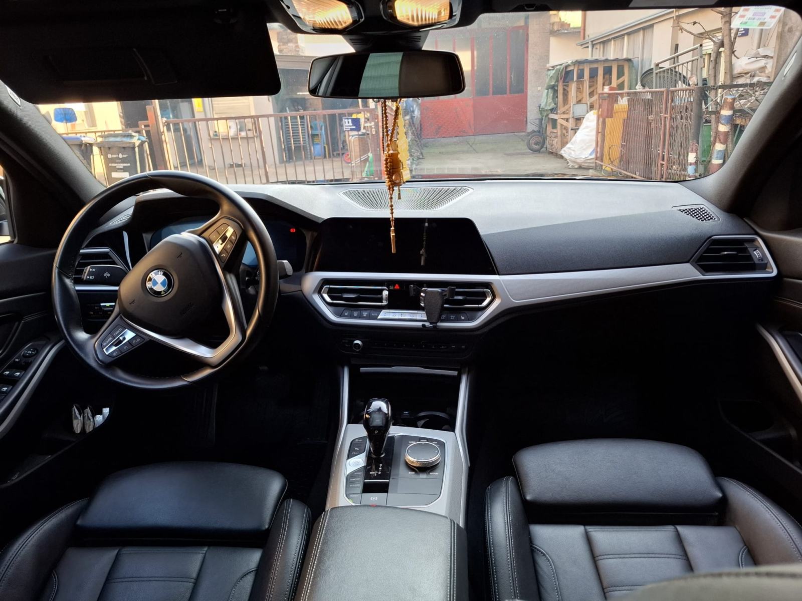 BMW serija 3 318d automatik, fotografija 6