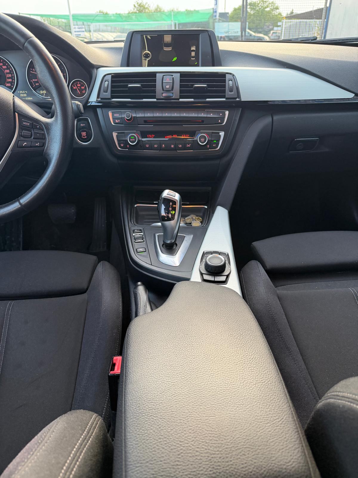 BMW serija 3 318d automatik, fotografija 12