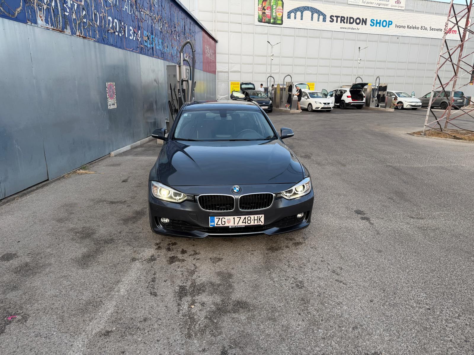 BMW serija 3 318d automatik, fotografija 2
