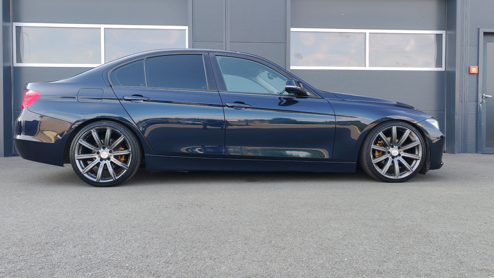 BMW serija 3 318d automatik, fotografija 7