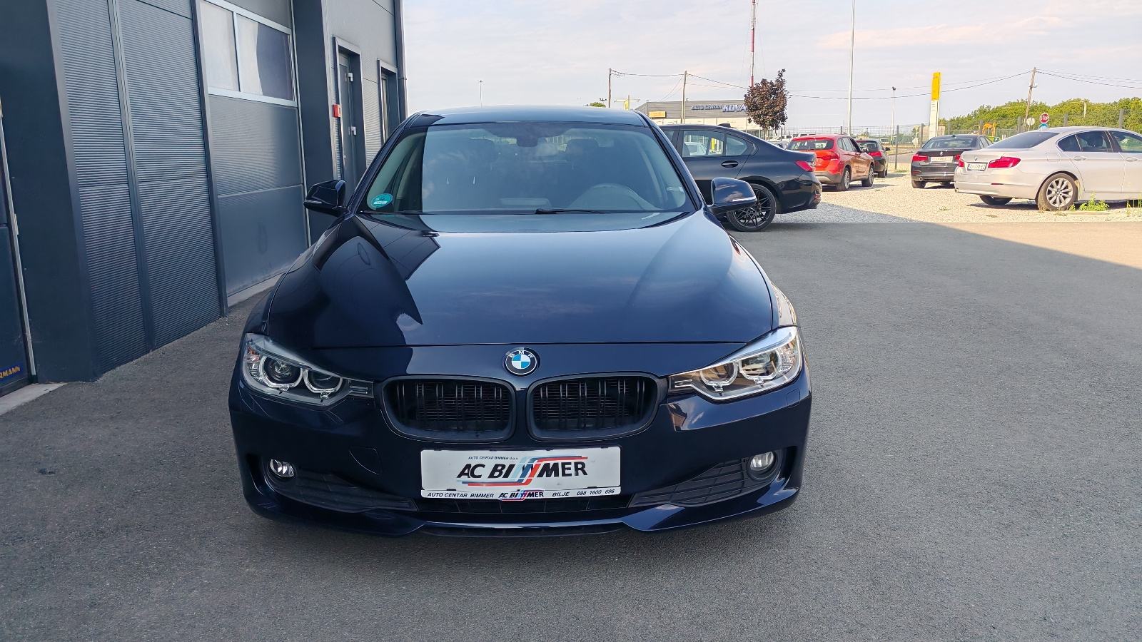 BMW serija 3 318d automatik, fotografija 3