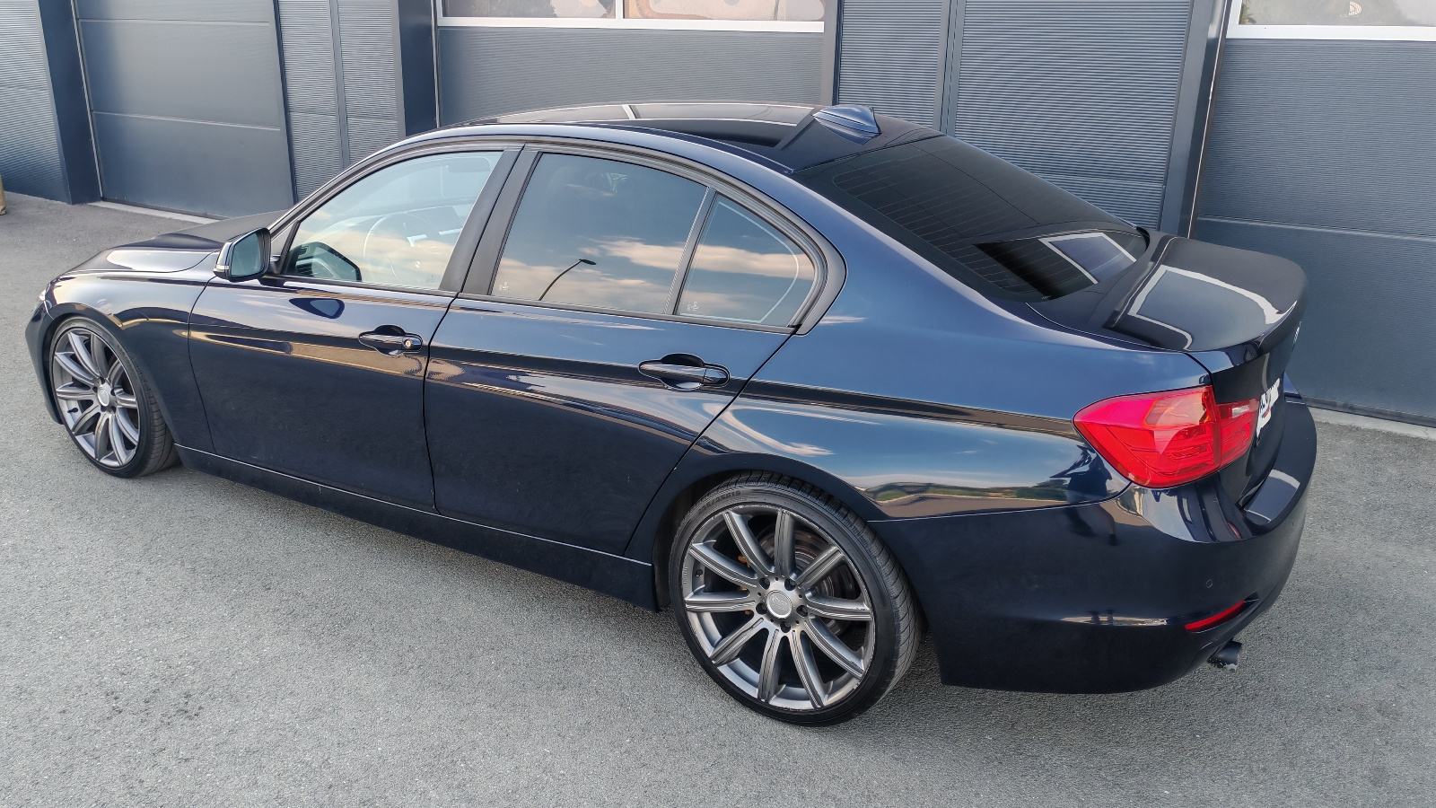 BMW serija 3 318d automatik, fotografija 5