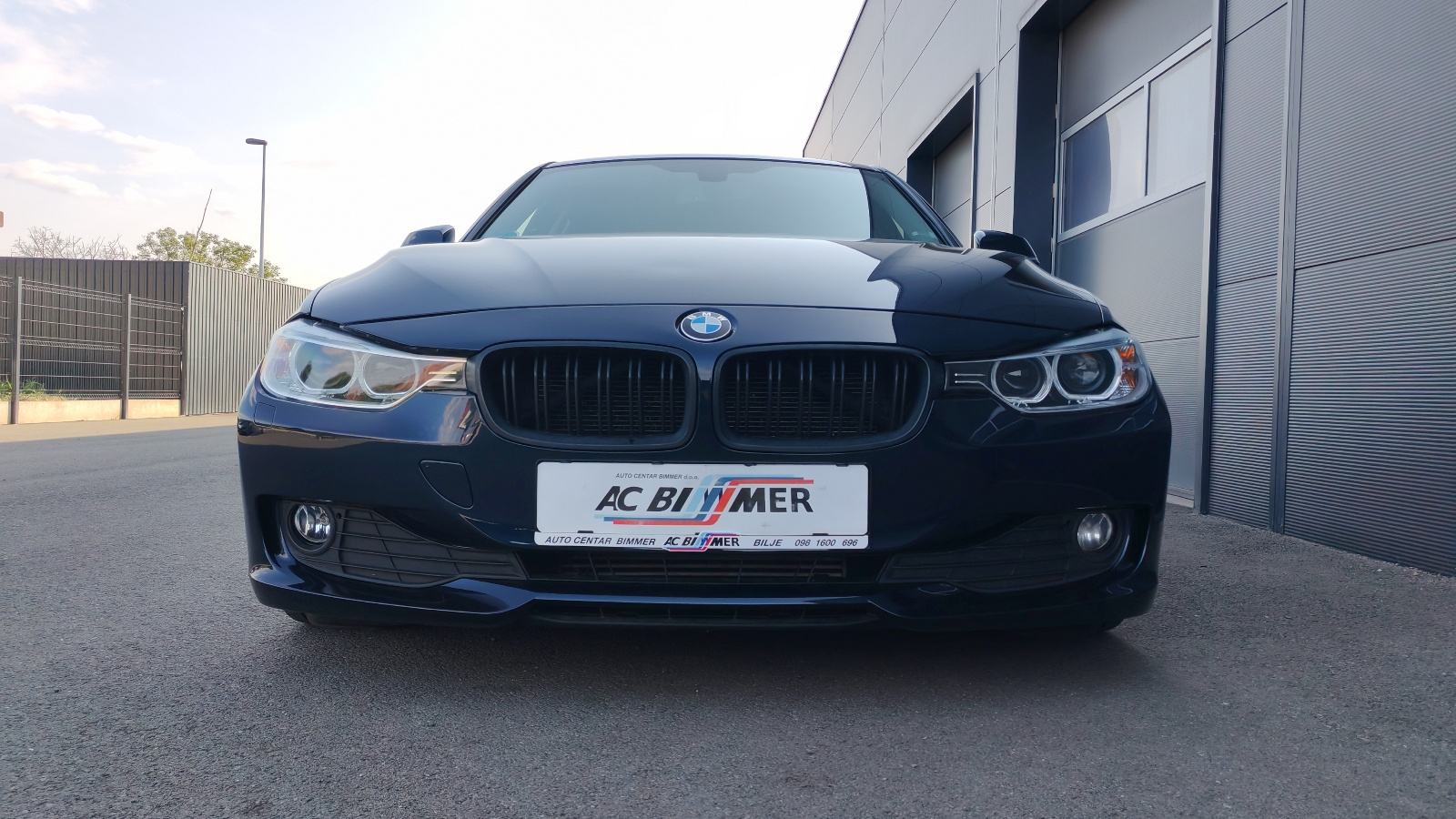 BMW serija 3 318d automatik, fotografija 13