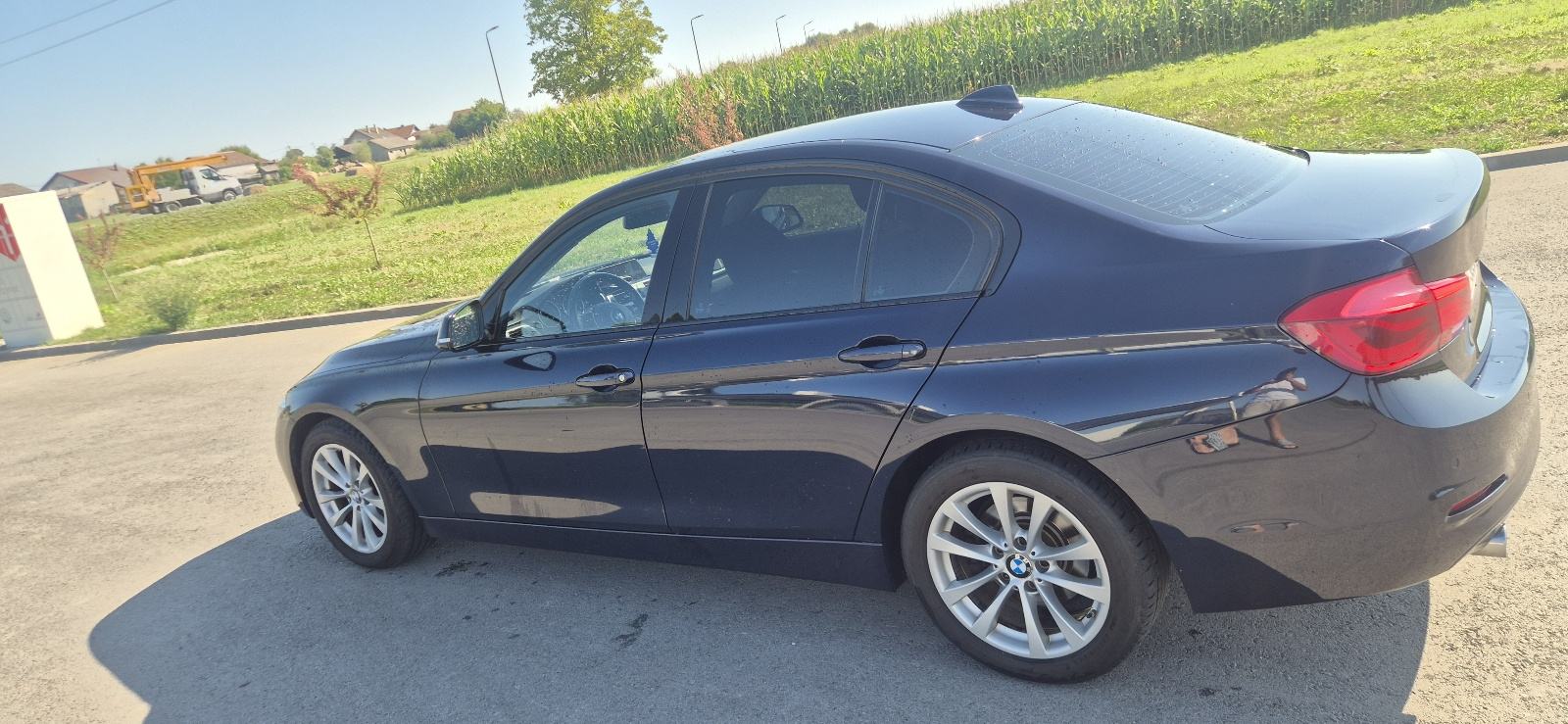 BMW serija 3 318d automatik, fotografija 4