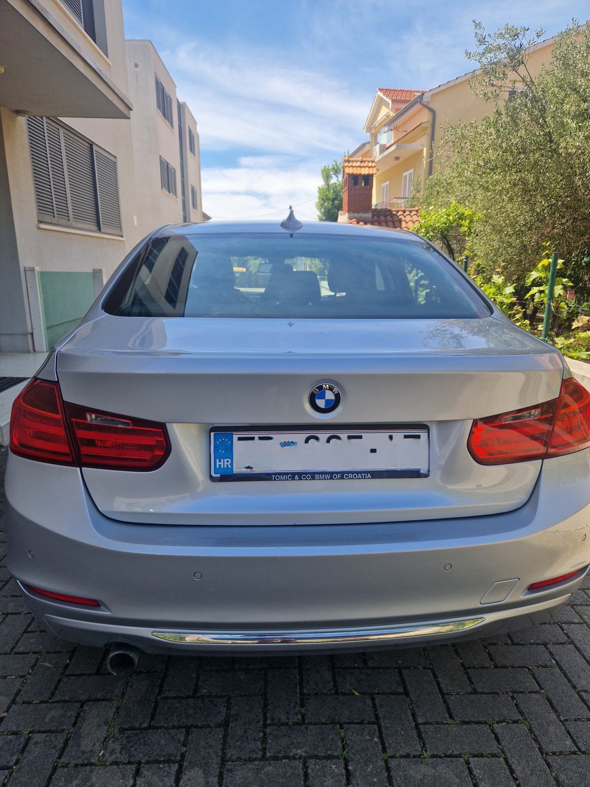 BMW serija 3 318d automatik / Luxury edition, fotografija 8