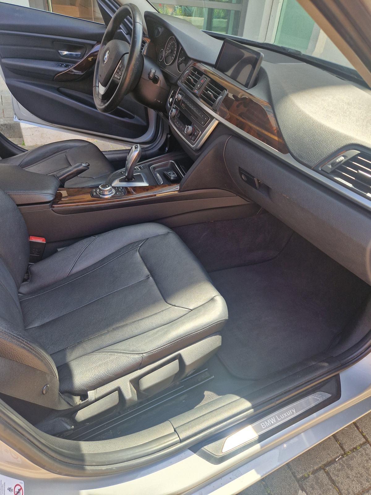 BMW serija 3 318d automatik / Luxury edition, fotografija 12