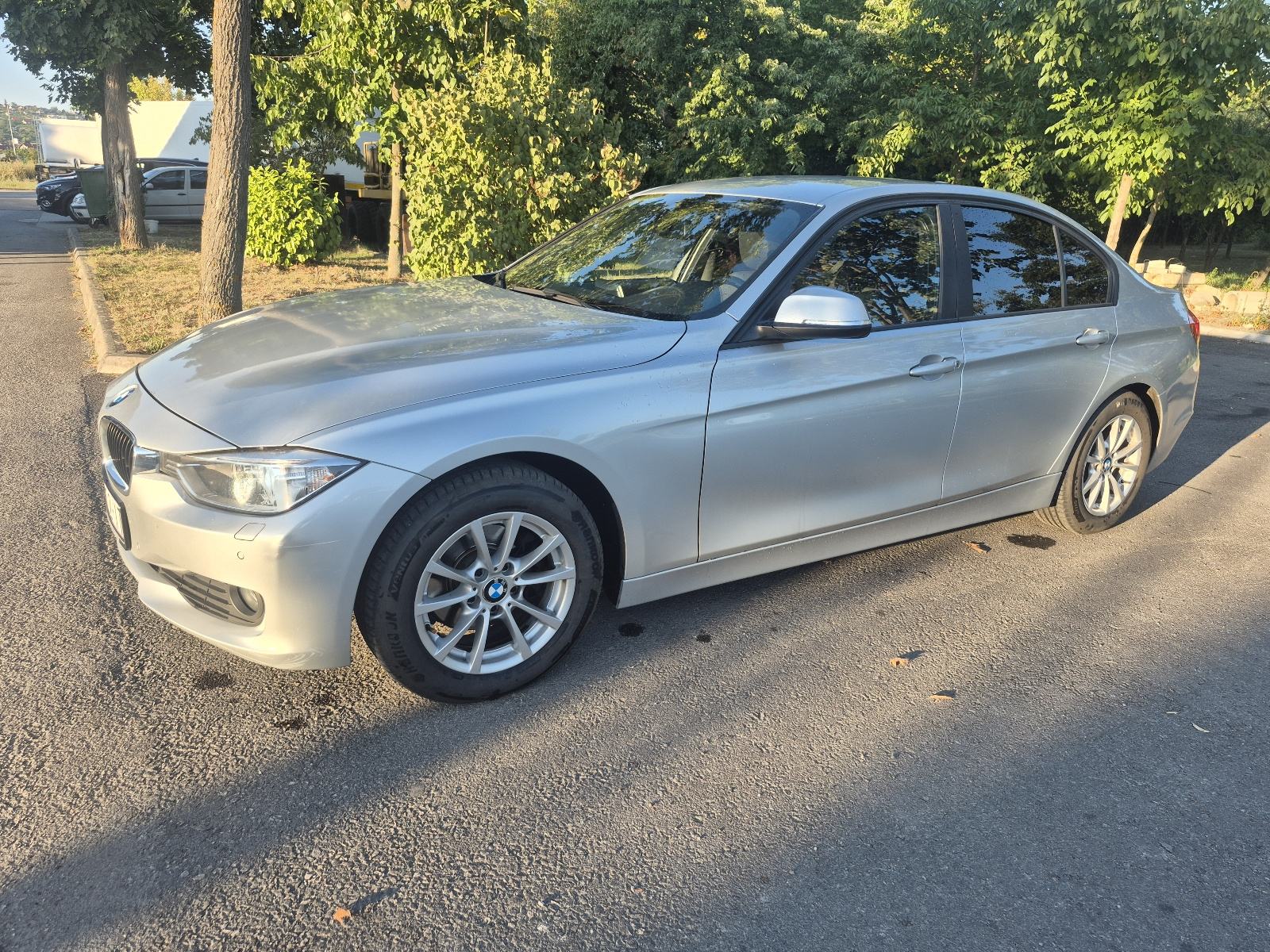 BMW F30 318d Automatik,Skrivena kuka,4dodatne zimske gume,, fotografija 8