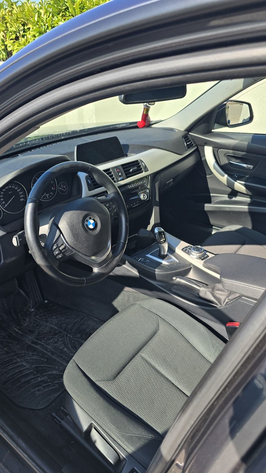 BMW serija 3 318d automatik, fotografija 5