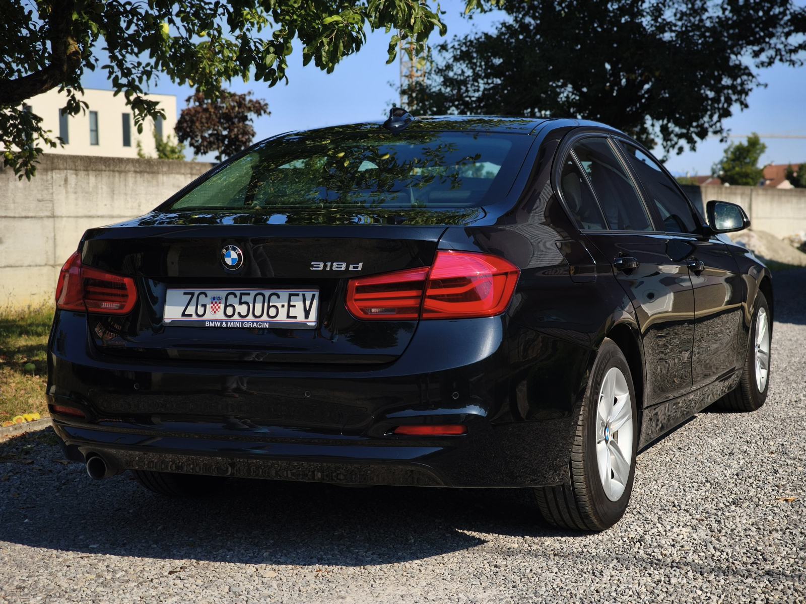 BMW serija 3 318d automatik, fotografija 3
