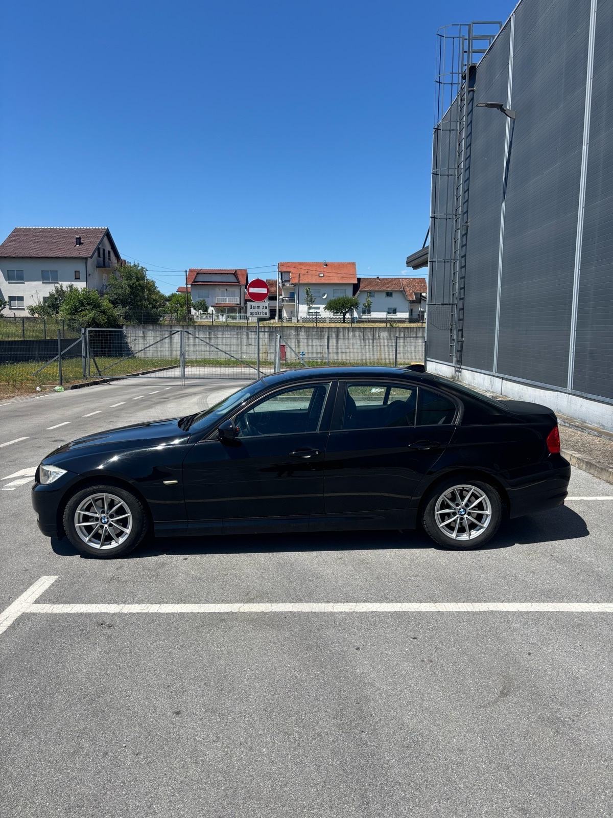BMW serija 3 318d automatik, fotografija 3
