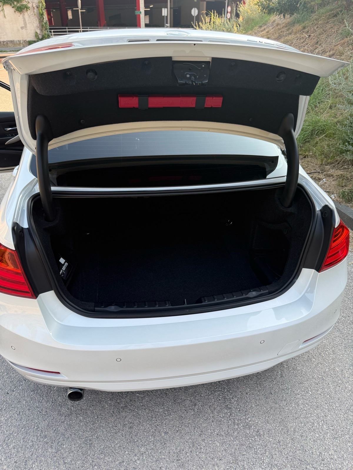 BMW serija 3 318d automatik, fotografija 18