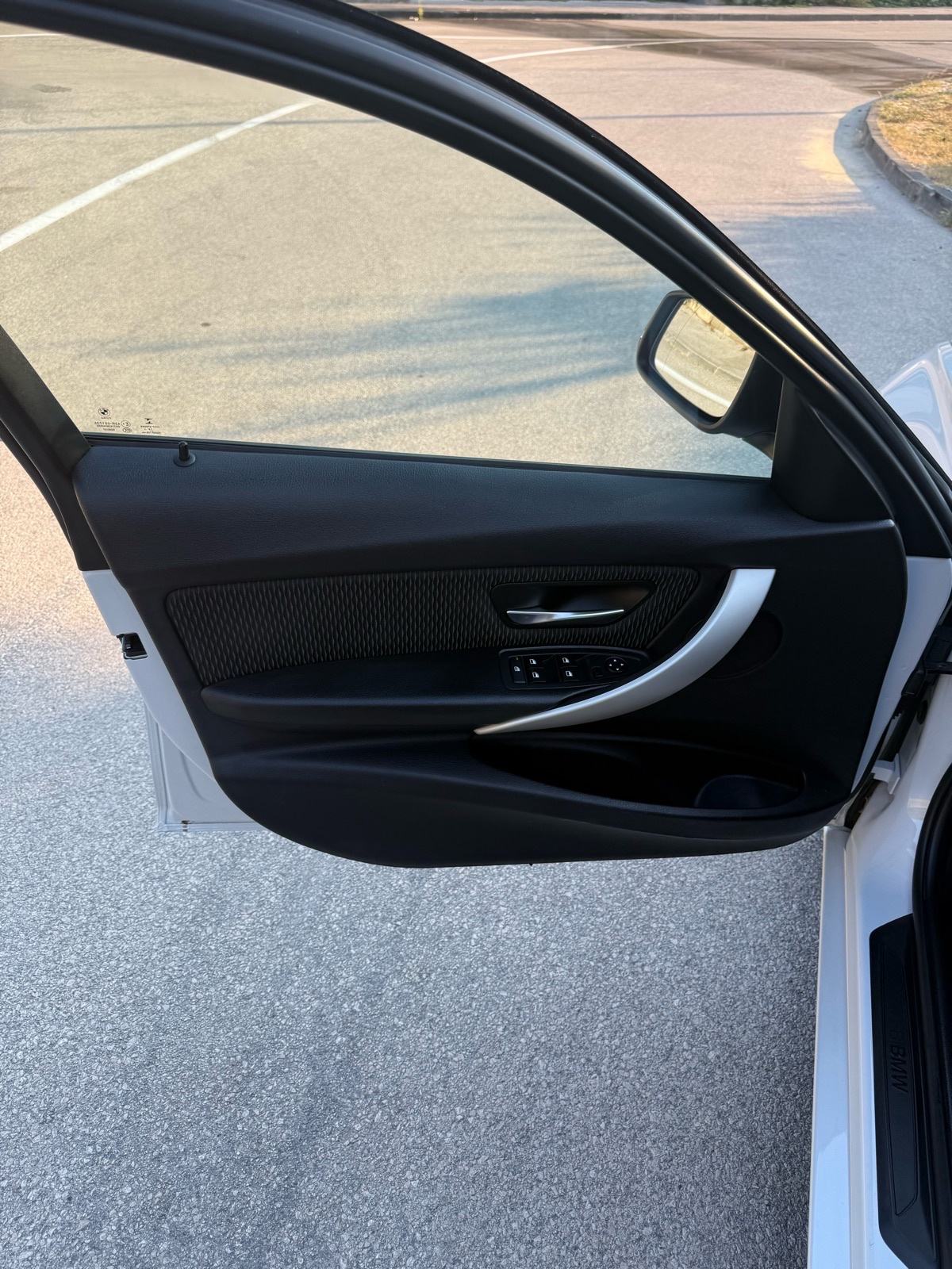 BMW serija 3 318d automatik, fotografija 6