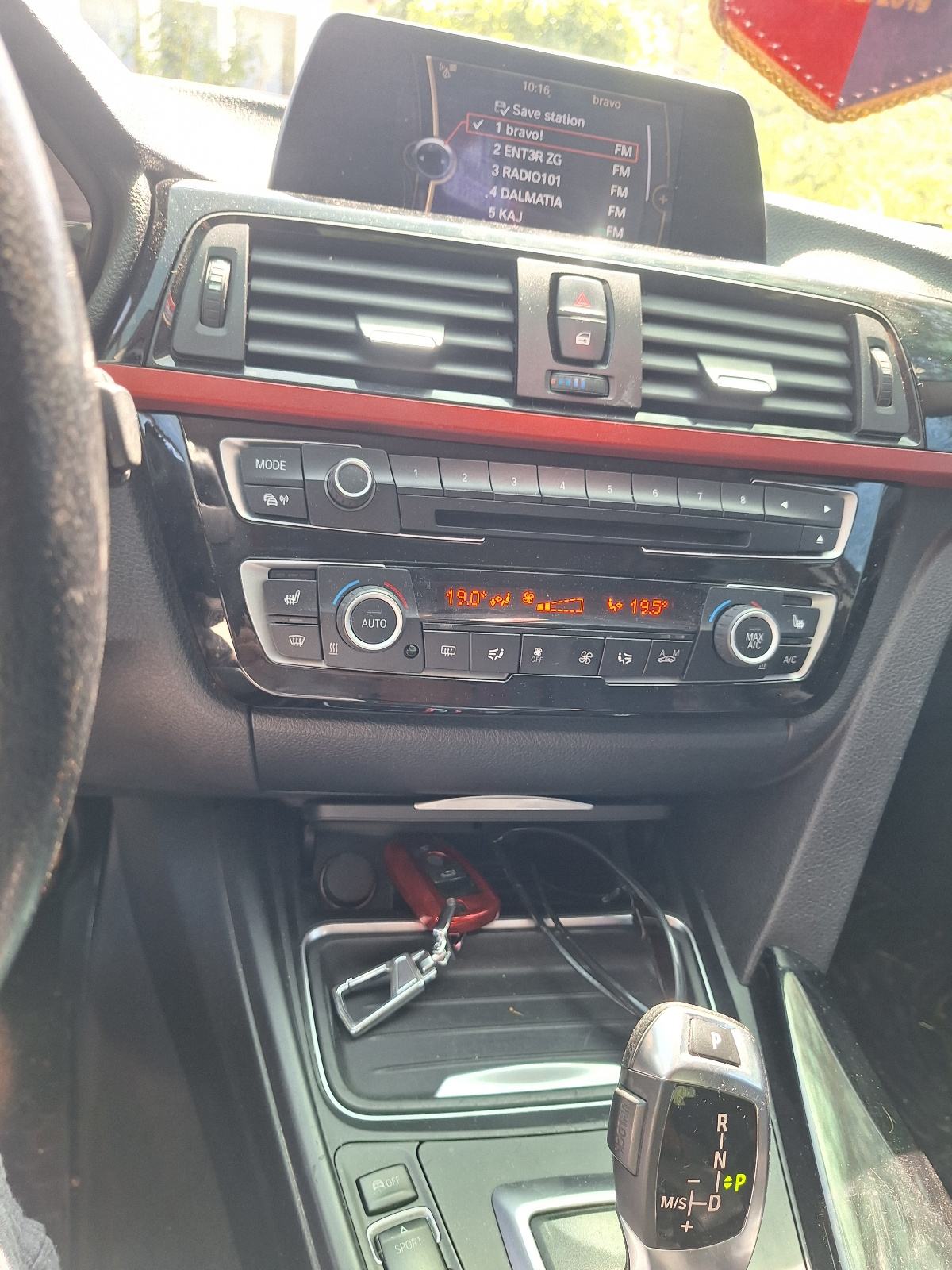 BMW serija 3 318d automatik, fotografija 4