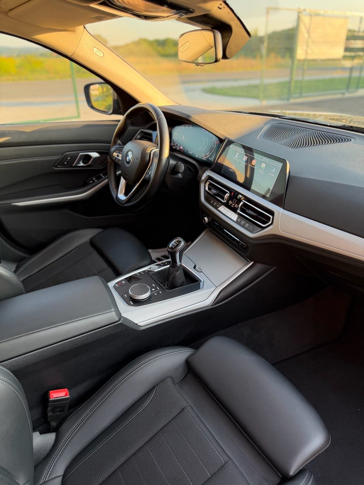 BMW serija 3 318d|Jamstvo 12 mj.|Leasing|Dig. Cocpit|Navi|Led|Alu, fotografija 14