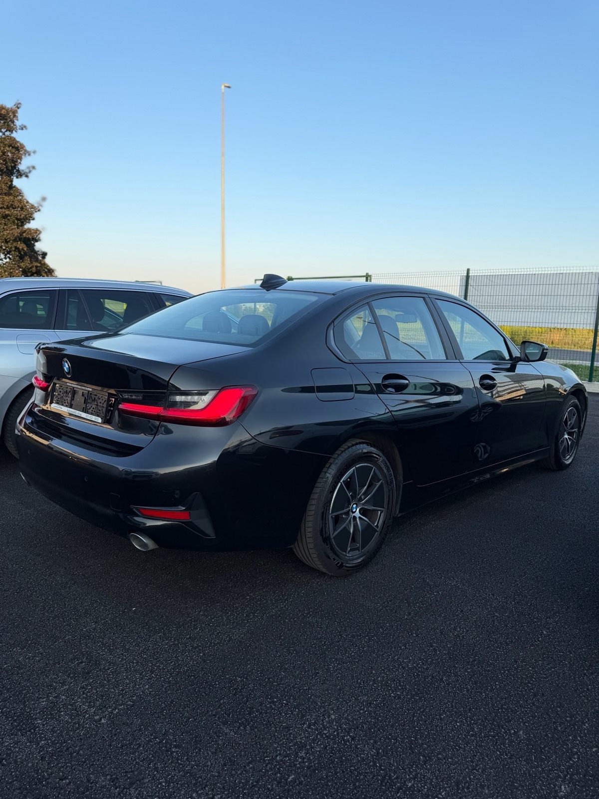 BMW serija 3 318d|Jamstvo 12 mj.|Leasing|Dig. Cocpit|Navi|Led|Alu, fotografija 4