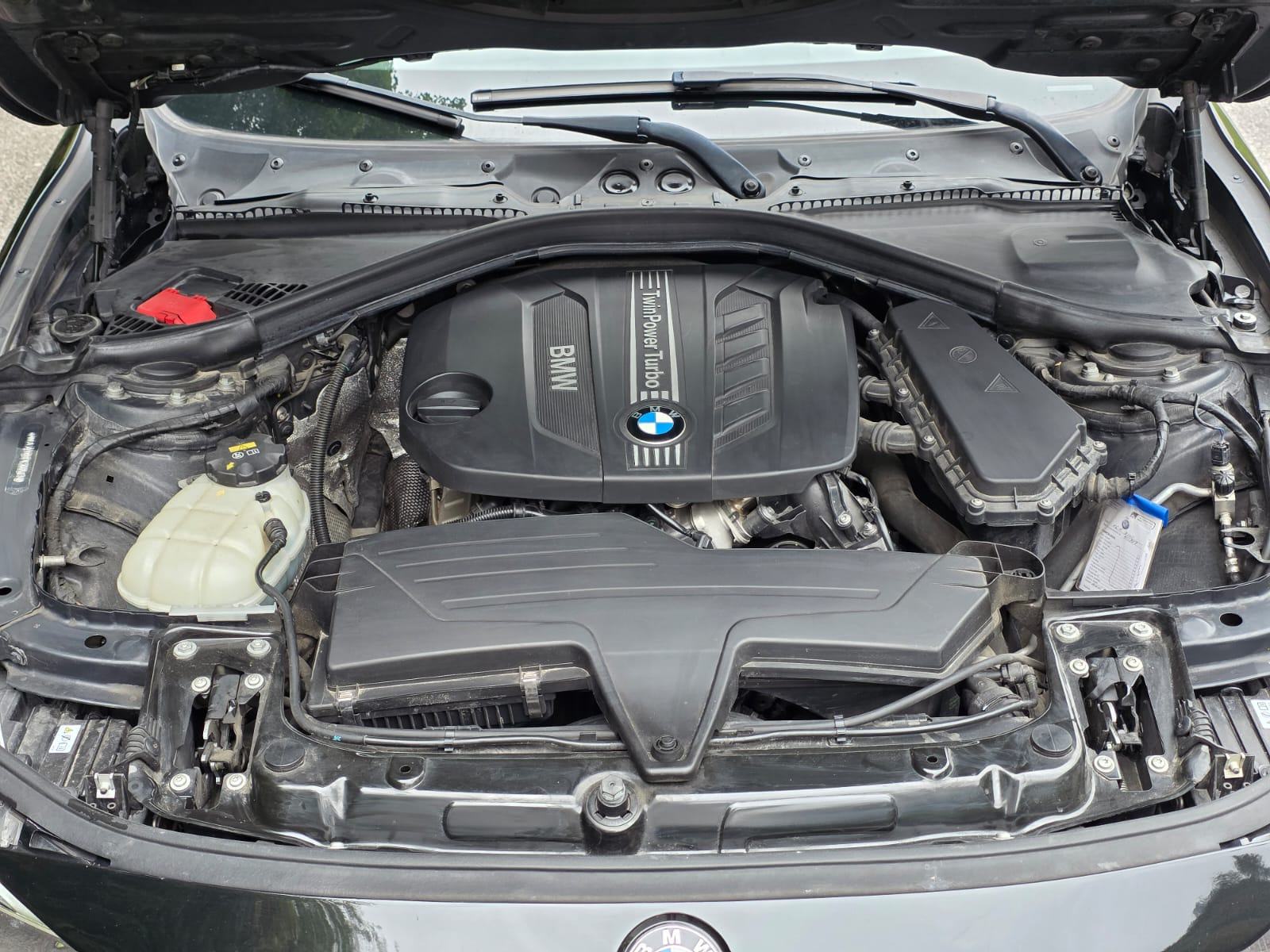 BMW serija 3 318d M, fotografija 6
