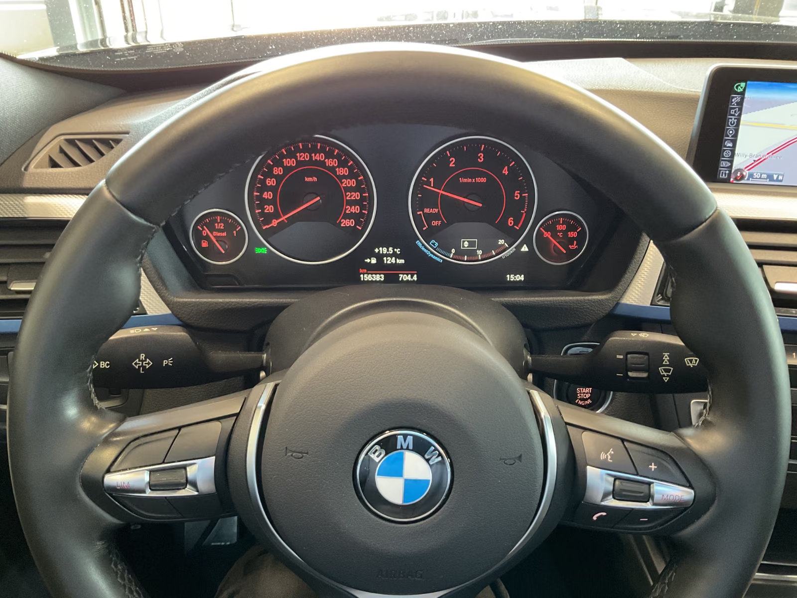 BMW serija 3 318d M-sport BiXenon navi alcantara PDCx2 kam gr.sj. TOP, fotografija 17
