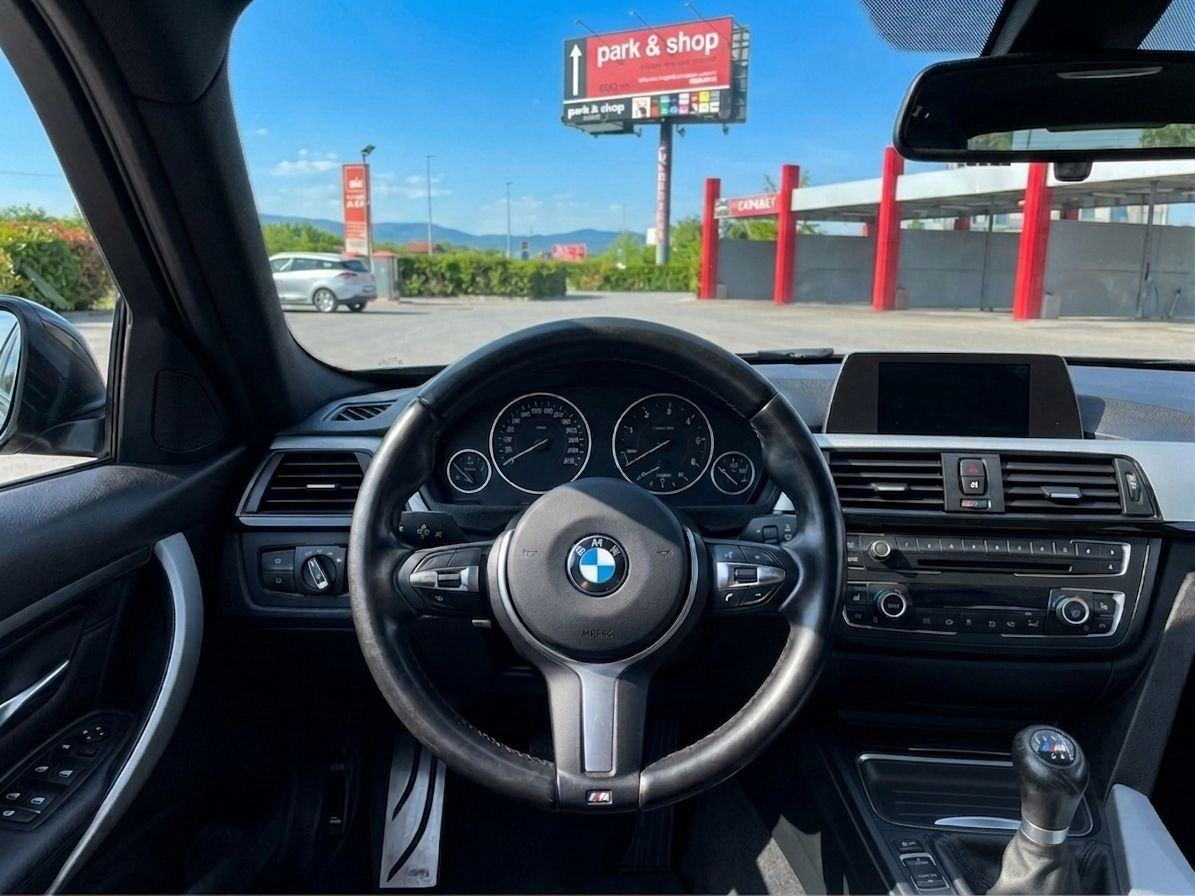 BMW serija 3 318d M-sport, fotografija 14