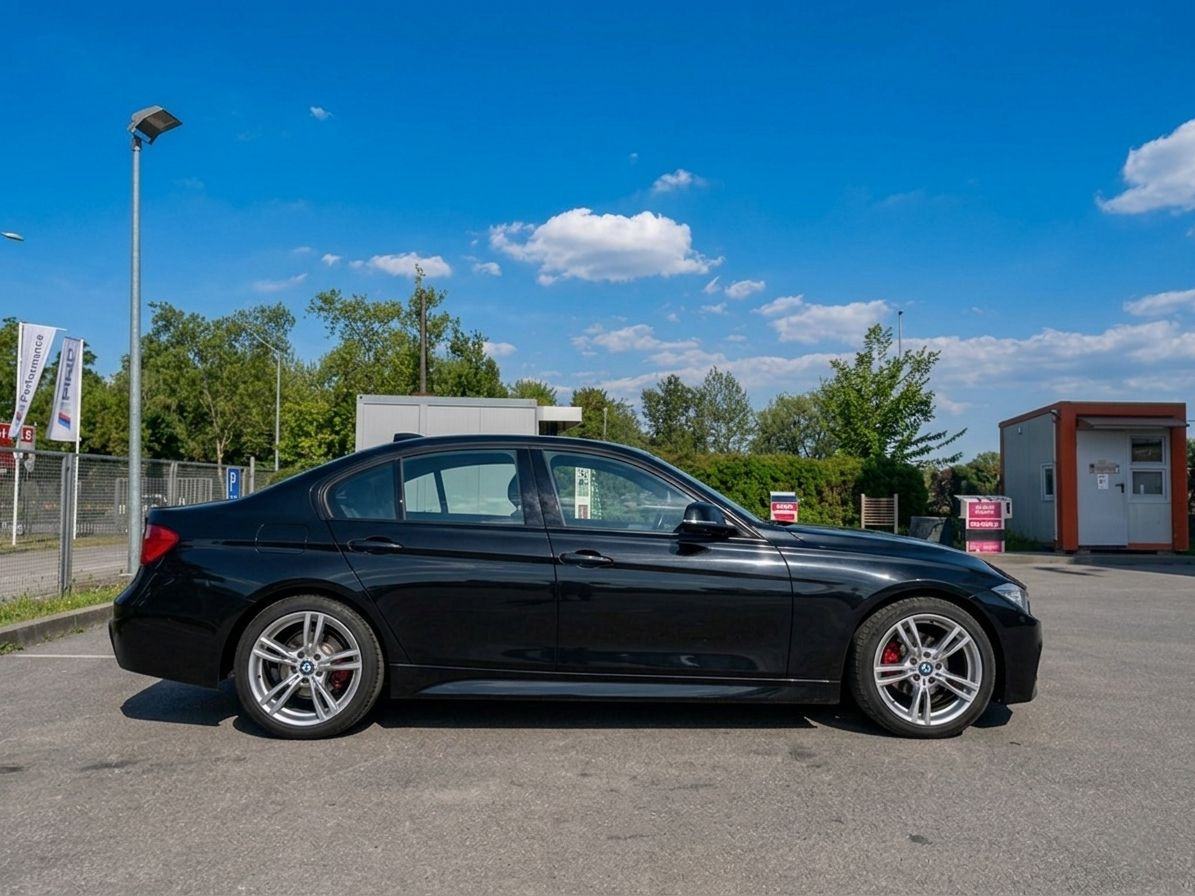 BMW serija 3 318d M-sport, fotografija 3