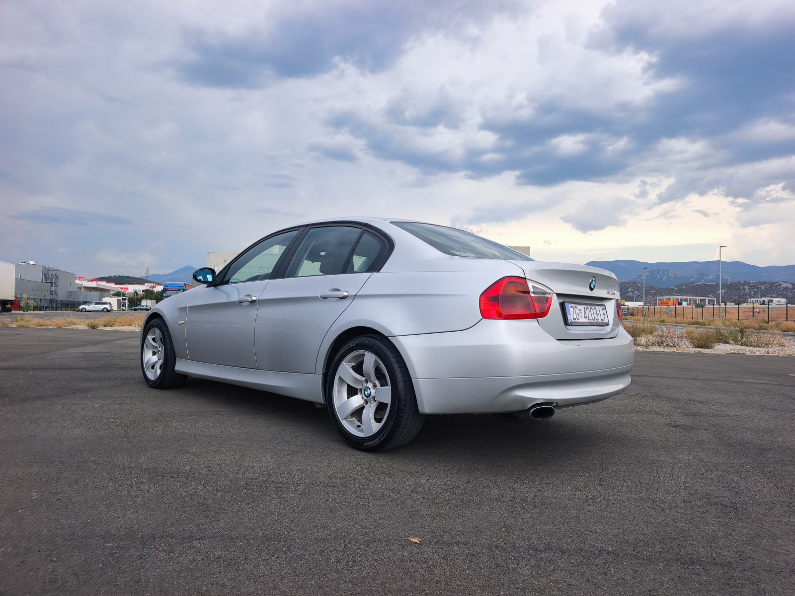 BMW serija 3 318d (moguća zamjena), fotografija 8