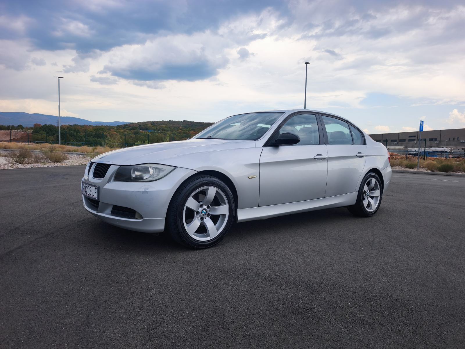 BMW serija 3 318d (moguća zamjena), fotografija 6