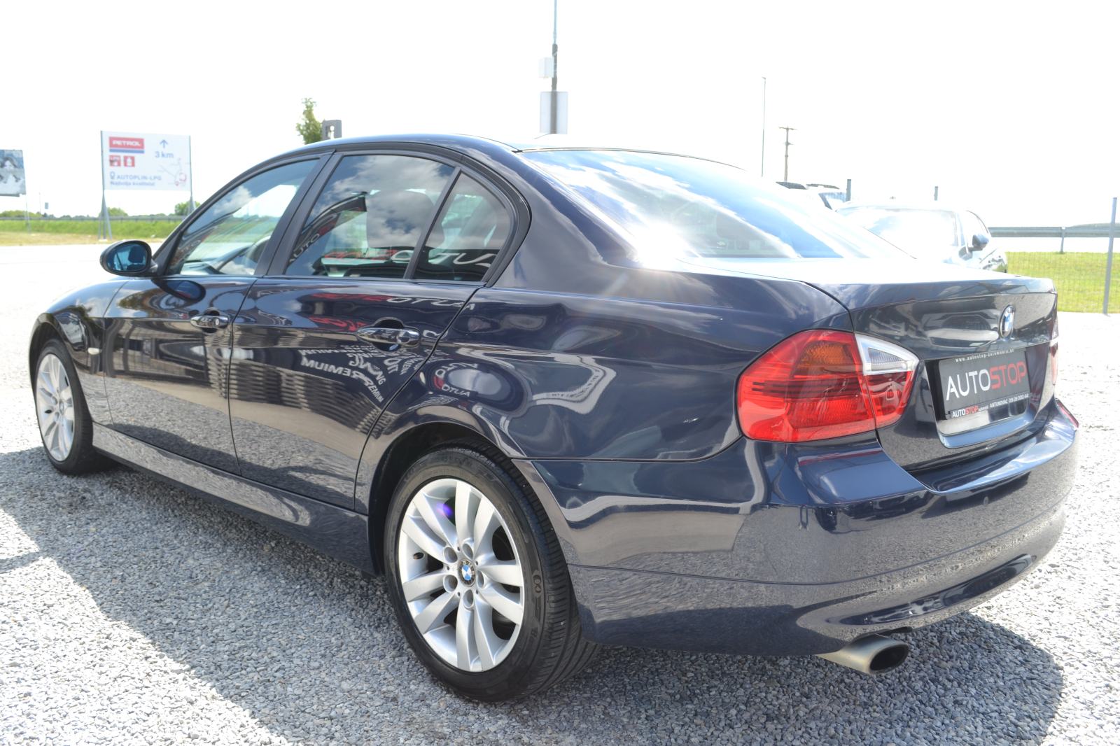BMW serija 3 318d *** MOTOR ODLIČAN *** REGISTRACIJA PUNU GODINU ***, fotografija 6