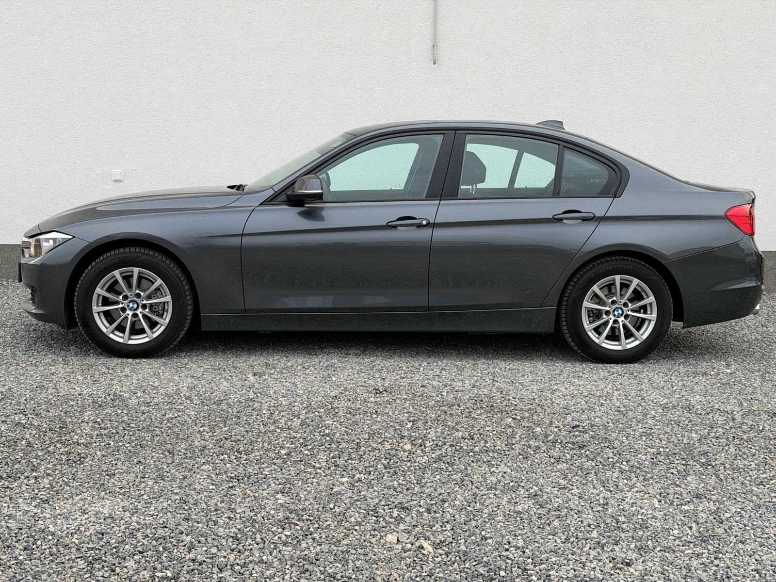 BMW serija 3 318d navigacija, fotografija 4