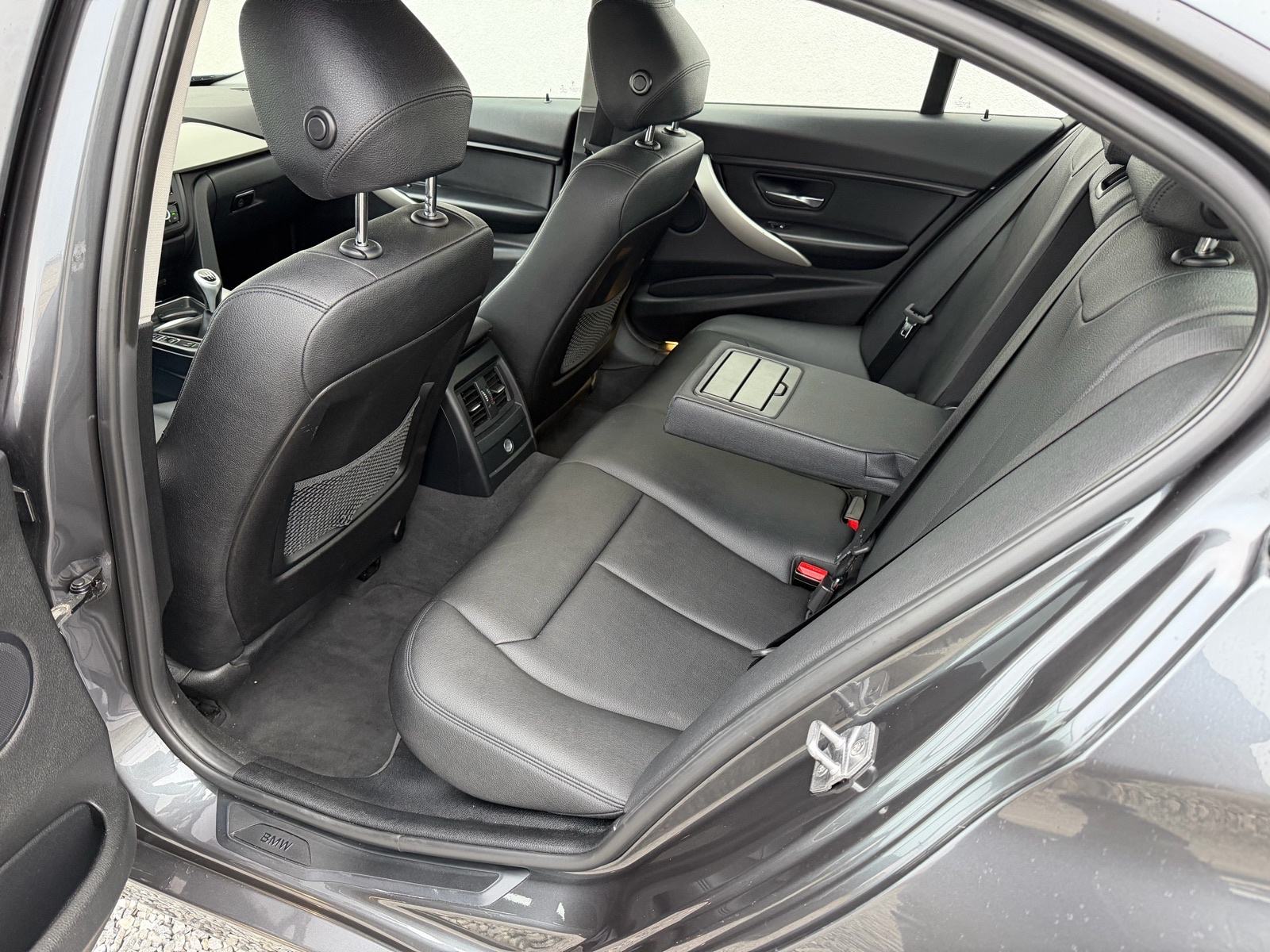 BMW serija 3 318d navigacija, fotografija 16