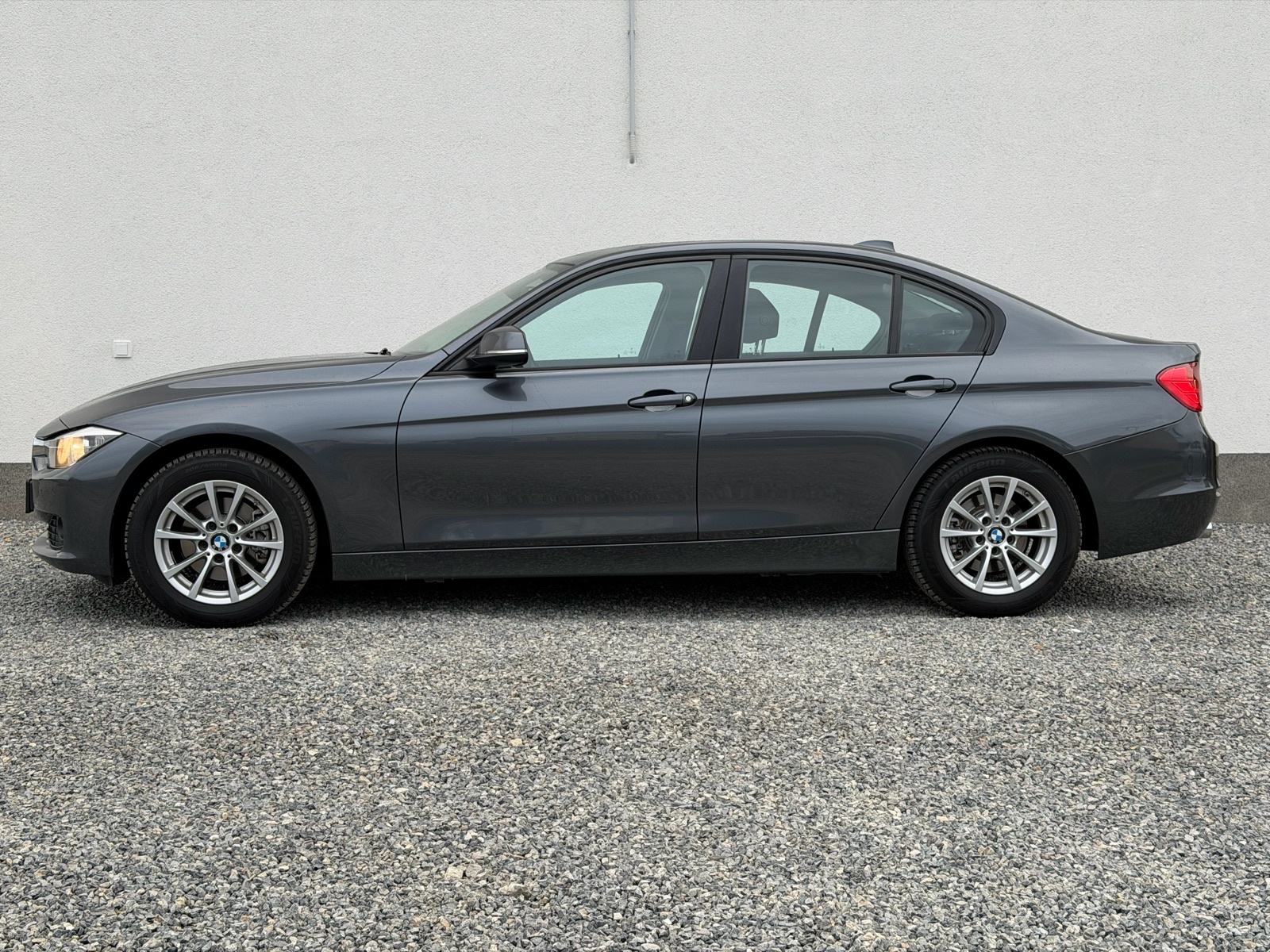 BMW serija 3 318d navigacija, fotografija 6