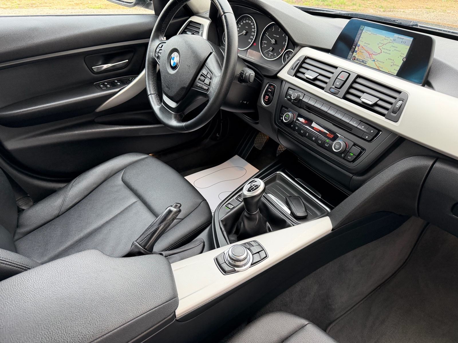 BMW serija 3 318d navigacija, fotografija 13