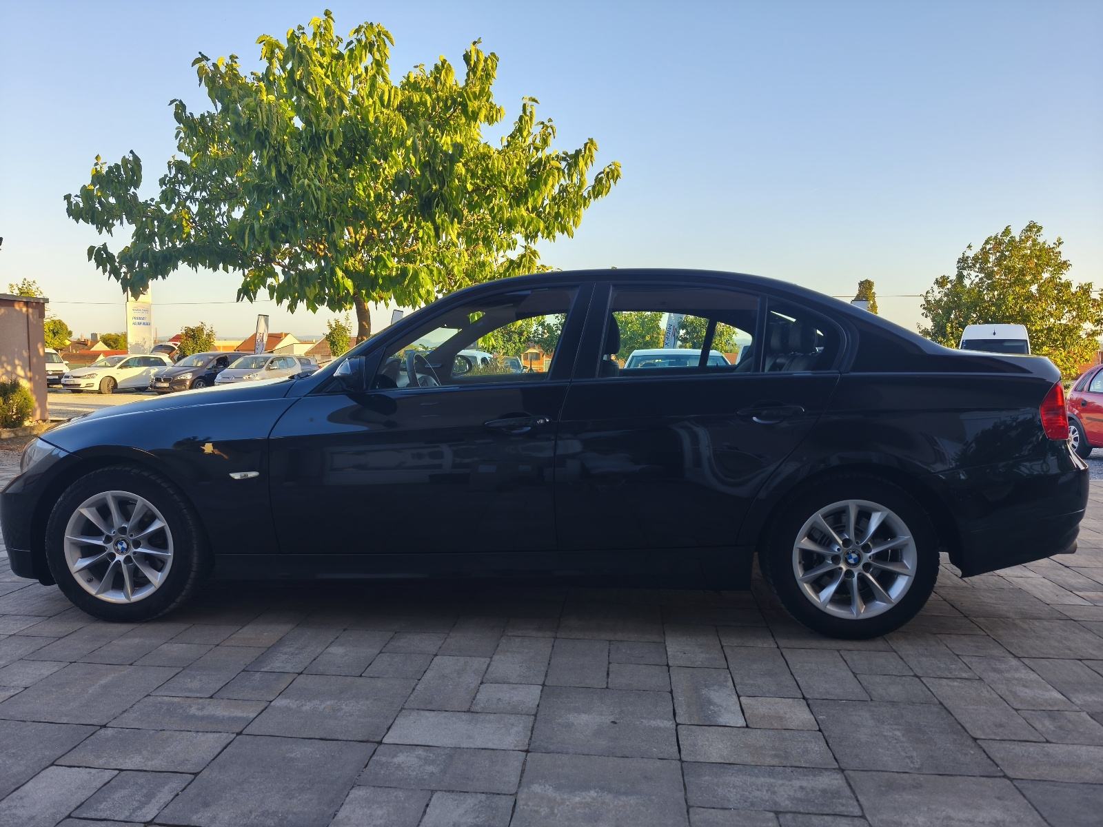 BMW serija 3 318d Prestige, fotografija 8