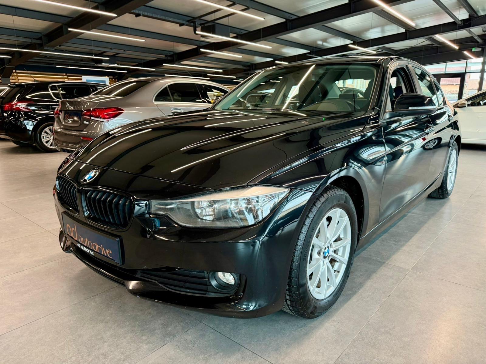 BMW serija 3 318d REGISTRIRAN • PARK. SENZORI • ALU16" • AUTOKREDIT, pogled izvana - slika 2