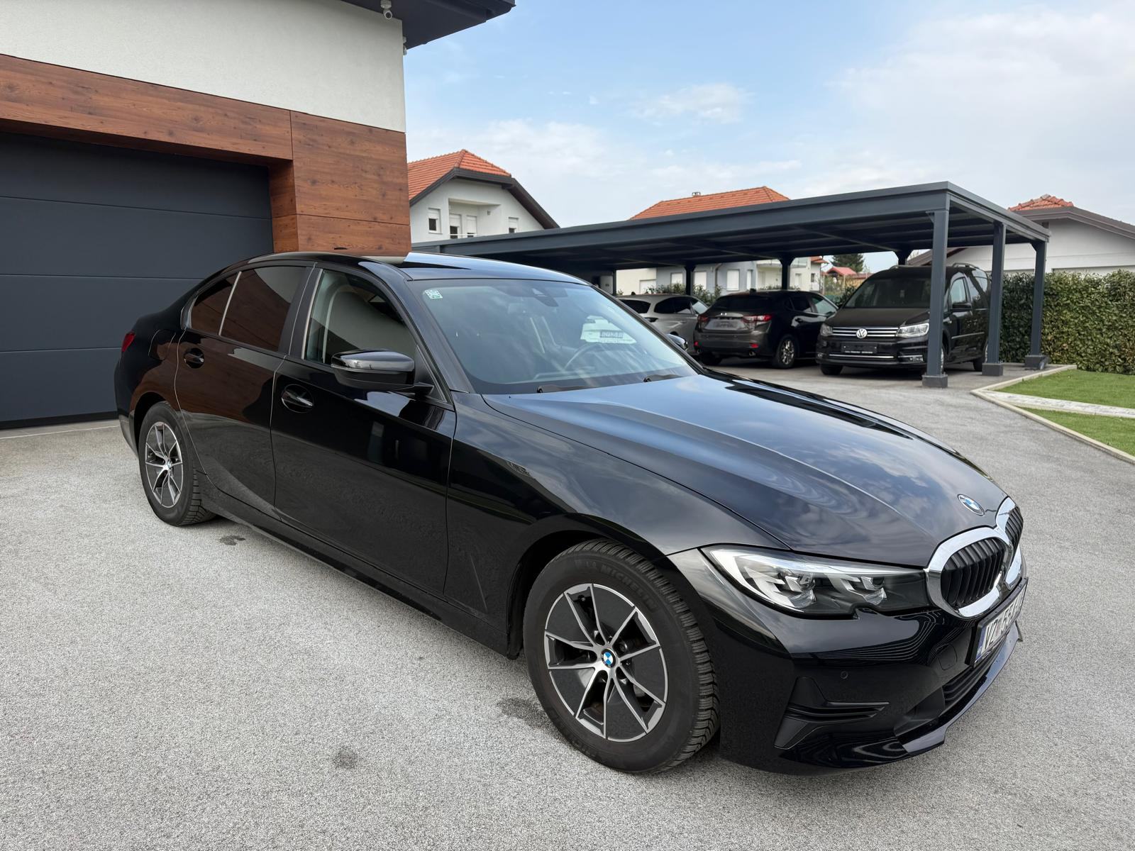 BMW serija 3 318d servis,reg 1 godinu,očuvan,kao nov!, fotografija 2