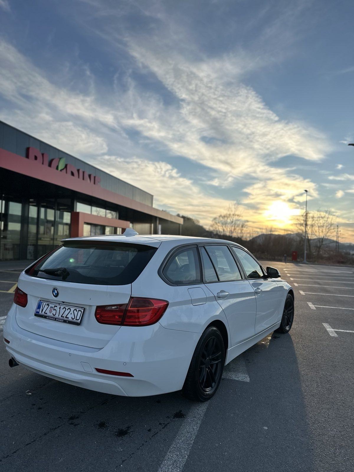 BMW serija 3 320 D, fotografija 2