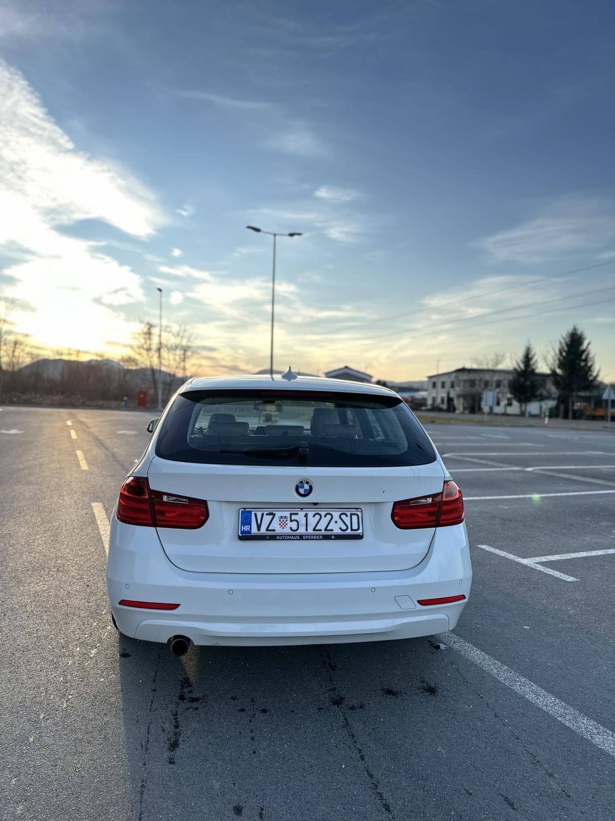 BMW serija 3 320 D, fotografija 8