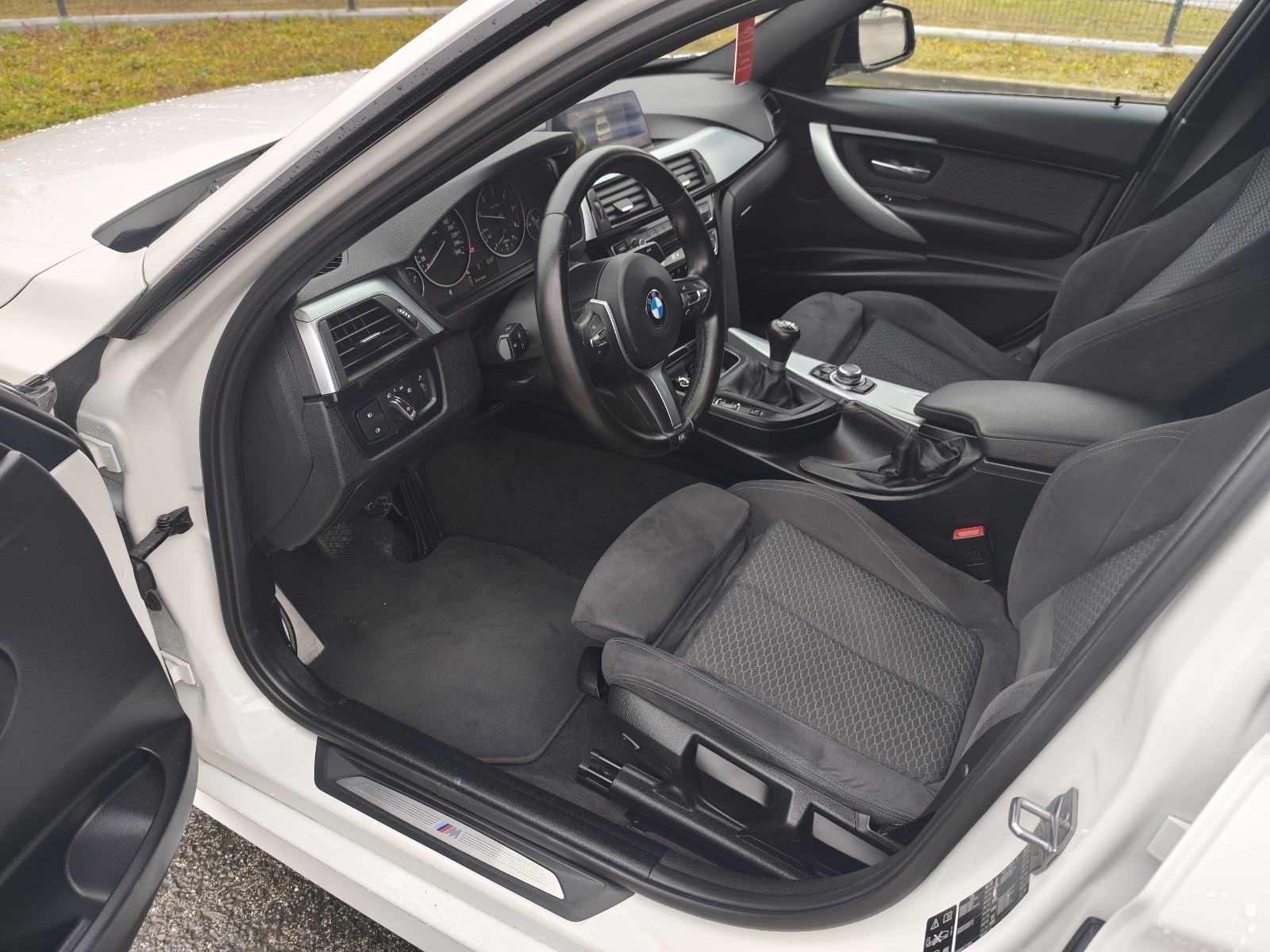 BMW serija 3 318d,150 KS,3xM SPORT PAKET,X DRIVE(4X4),MODEL 2018., fotografija 10