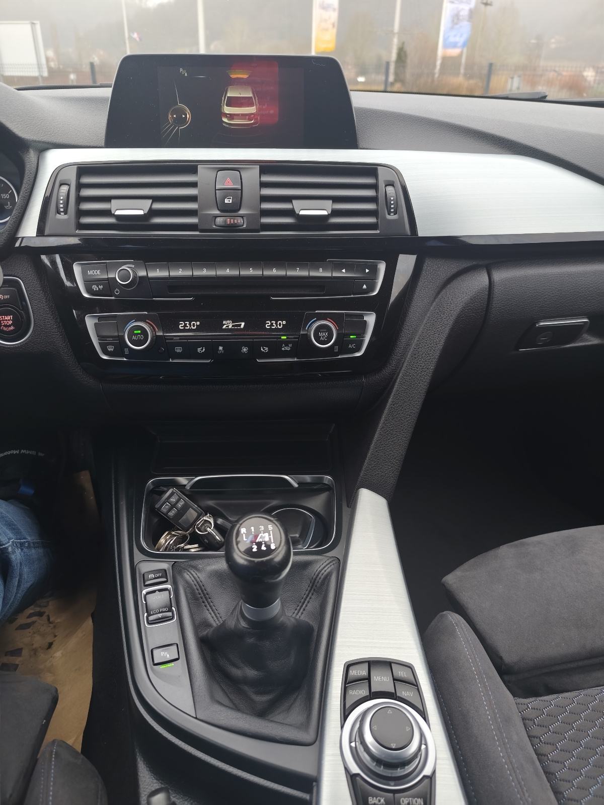 BMW serija 3 318d,150 KS,3xM SPORT PAKET,X DRIVE(4X4),MODEL 2018., fotografija 15